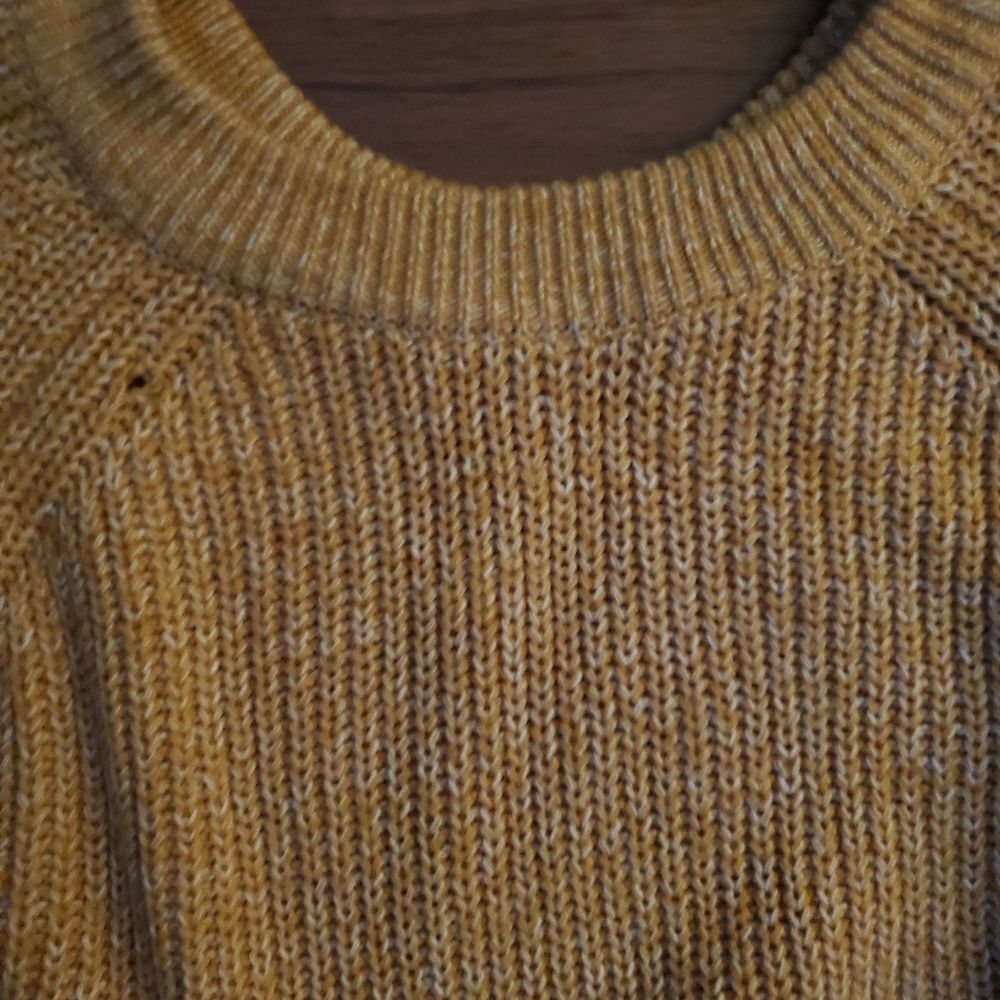 Sweater - Picture 4 of 6